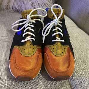 Women Nike Air Huarache Gold/Black/Brown